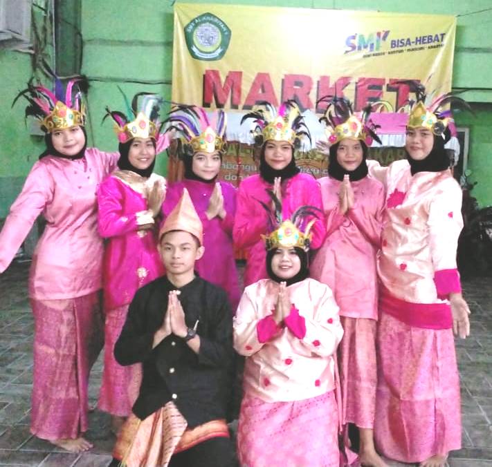 Ekstrakulikuler Seni Tari SMK