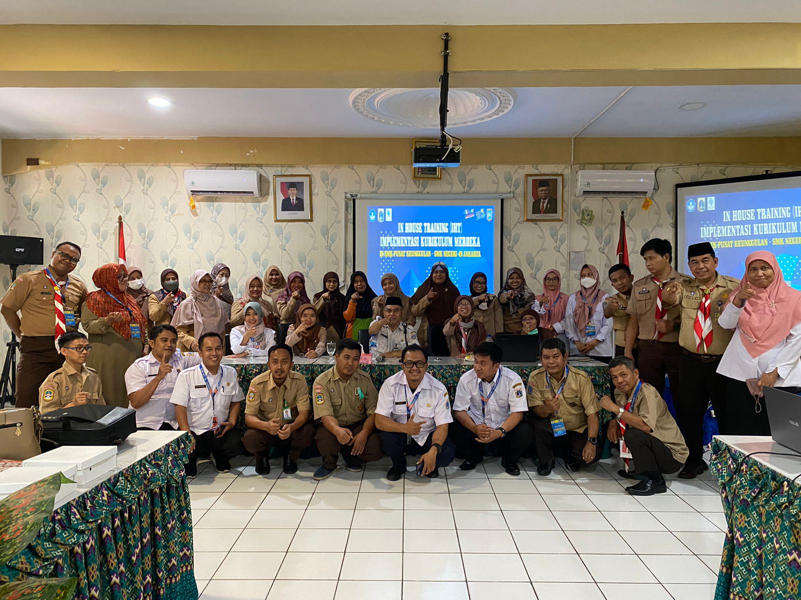 Kegiatan IHT yang diikuti Bu Nurmala dan Bpk Ade